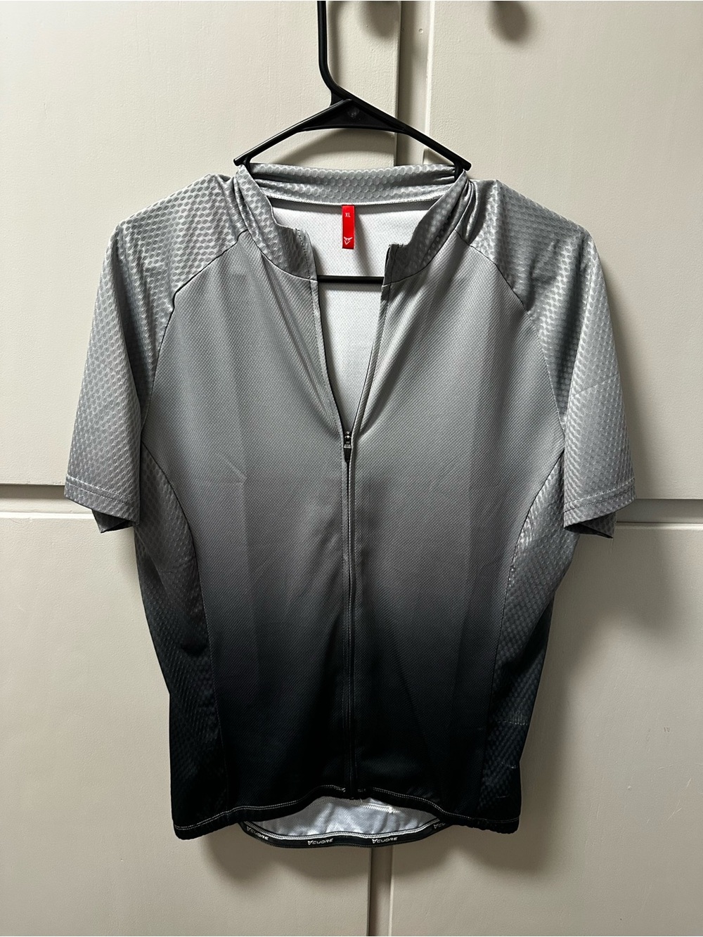 Cuore Gradient Zip-Front Cycling Jersey - Gray/Black
